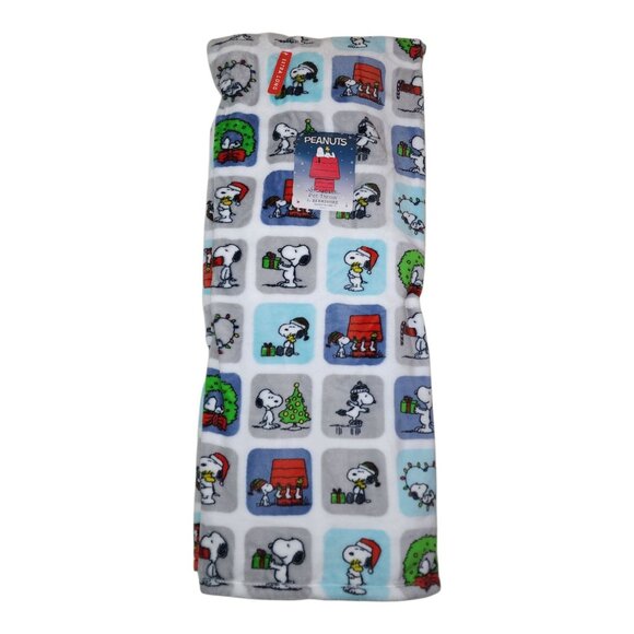 Peanuts Snoopy Cartoon Plush Pet Throw Blanket 60" X 70" By Berkshire Christmas - Picture 2 of 11